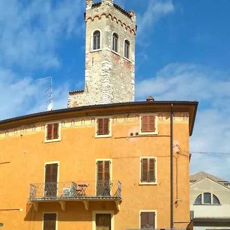 Aly D'angelo - Im Turm By Interhome Lägenhet