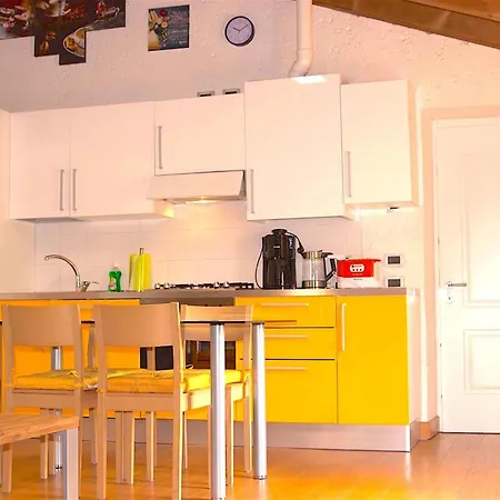 Lägenhet Aly D'angelo - Im Turm By Interhome