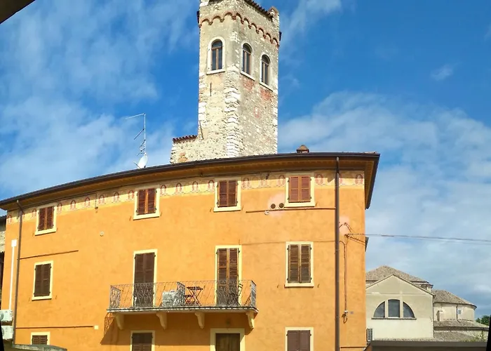 Aly D'angelo - Im Turm By Interhome Lägenhet