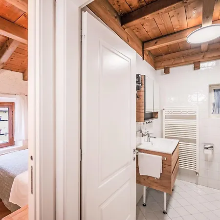 Aly D'angelo - Im Turm By Interhome Apartment Bardolino